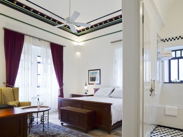 Classic Pasha Double or Twin