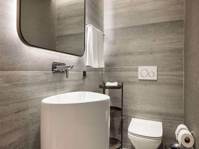 Executive Apartment (Suite)