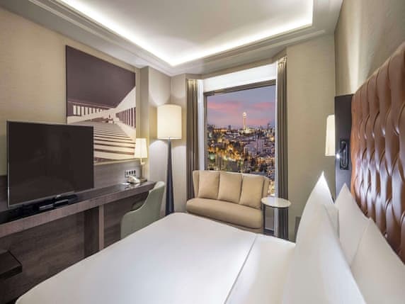 Deluxe Room, 1 King Bed