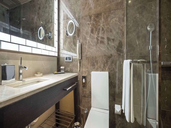 Executive Room, 1 King Bed (Deluxe)