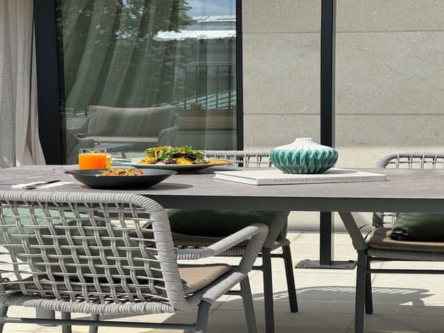 Executive Apartment (Suite)