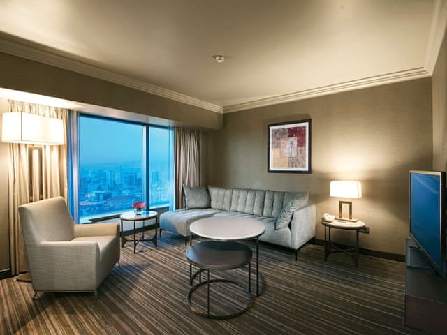 Executive Suite, 1 King Bed (Lounge Access)