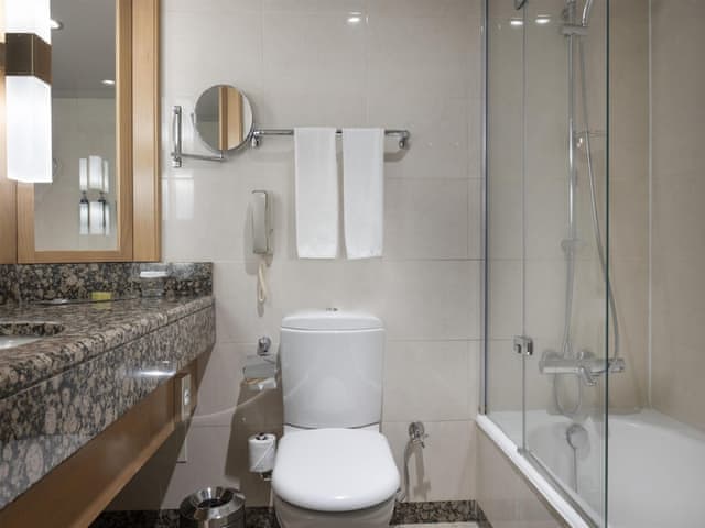 Executive Suite, 1 King Bed (Lounge Access)