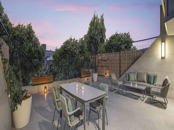 Executive Apartment (Suite)