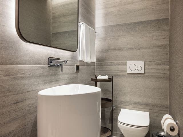 Executive Apartment (Suite)