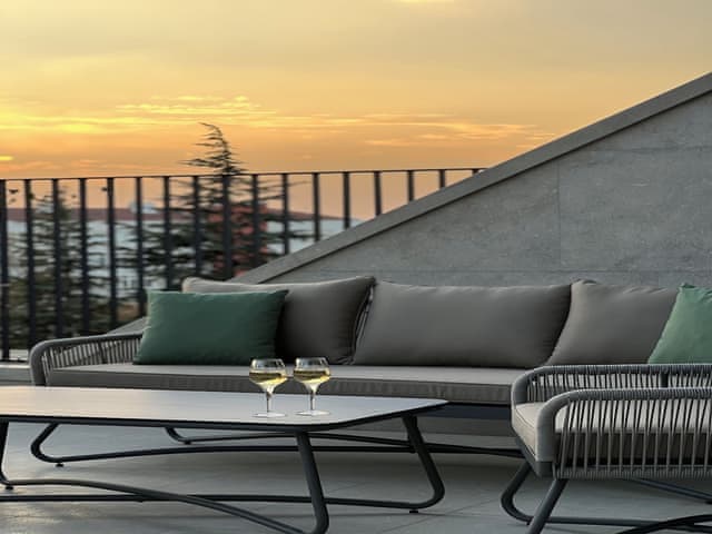 Executive Apartment (Suite)