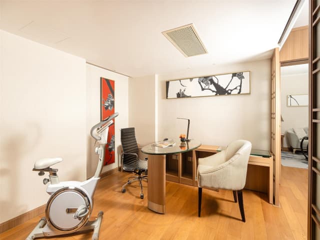 Garden King Bed Executive Suite