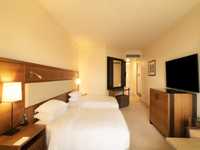 Room, 2 Twin Beds (High Floor)