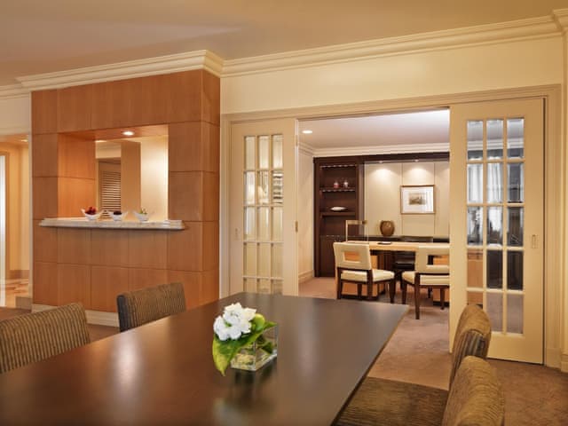 Grand, Executive Suite, 1 King Bed