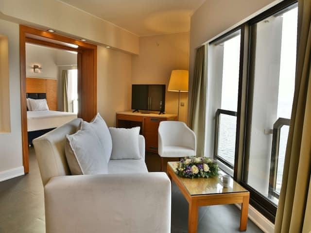 Standard Room, 1 King Bed, Jetted Tub, Sea View