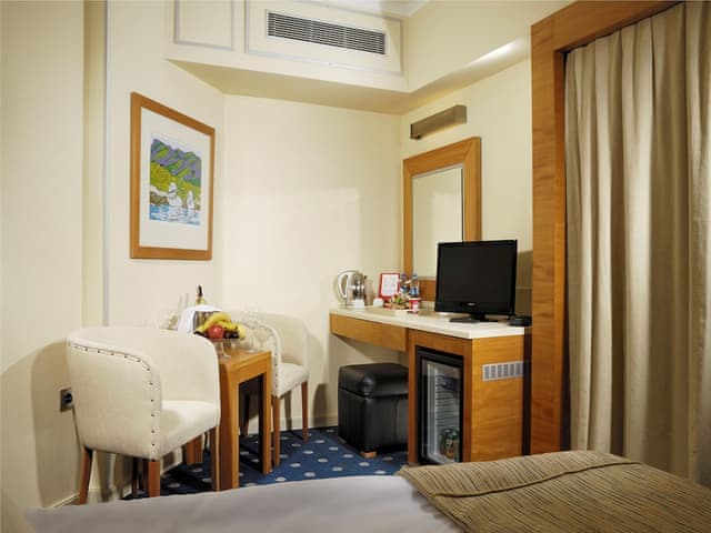 Standard Room, 1 King Bed, Jetted Tub, Sea View