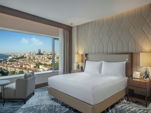 Bosphorus Suite With Kitchen, Lounge Access