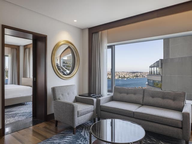 Bosphorus Suite, Lounge Access