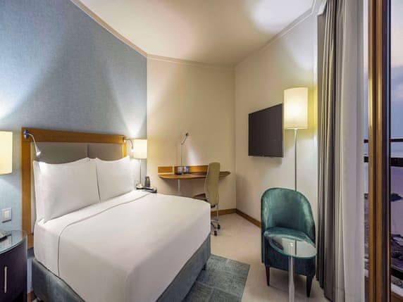 Deluxe Room, 1 King Bed (Panoramic)