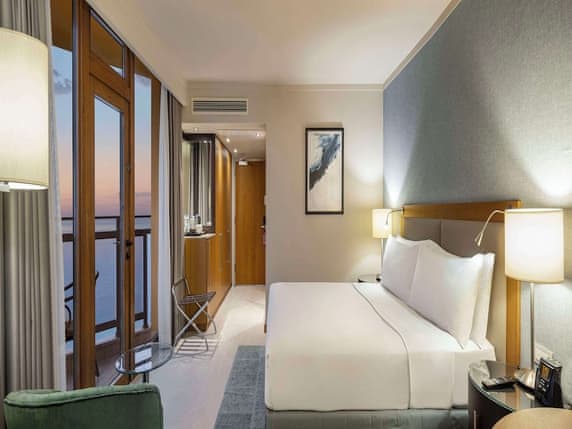 Deluxe Room, 1 King Bed (Panoramic)