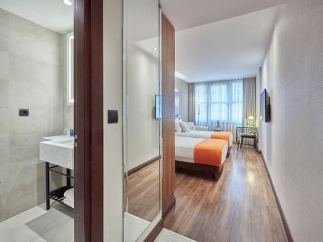 Superior İki Yataklı Oda