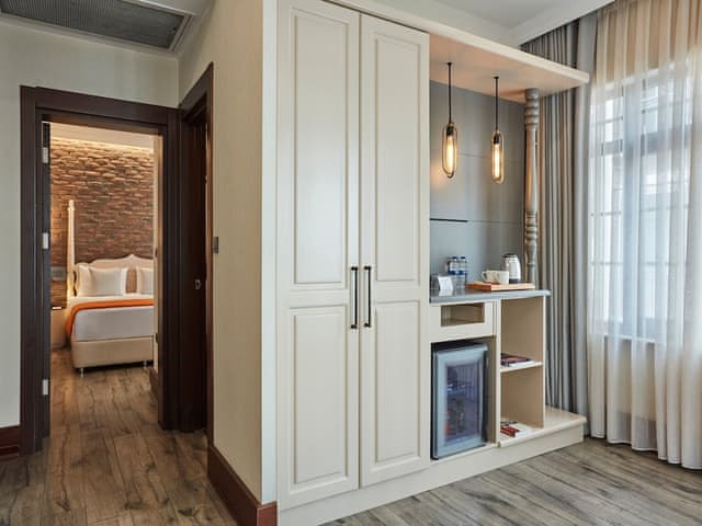 Grand Suite, Balcony, City View