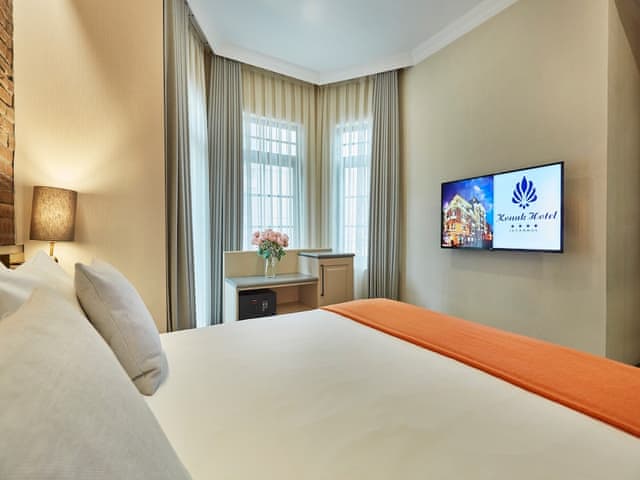 Grand Suite, Balcony, City View