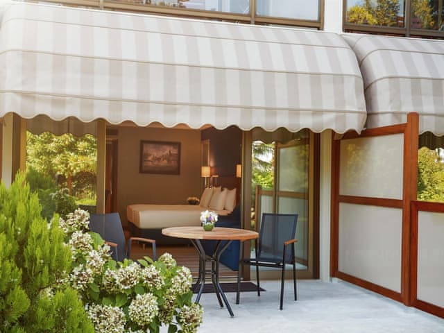 Twin Family Garden Room with Terrace