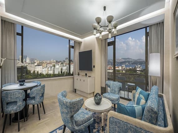 EXECUTIVE BOSPHORUS SUITE WITH KITCHENETTE