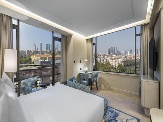 EXECUTIVE BOSPHORUS SUITE WITH KITCHENETTE