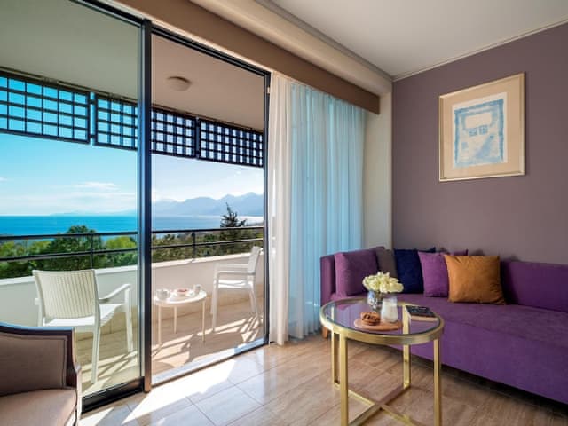 Deluxe Room, 1 Double Bed, Sea View