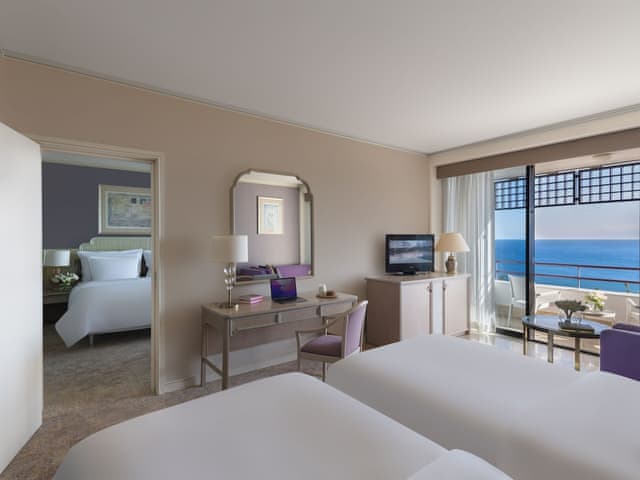 Connection Sea View Room, King Bed and Twin Beds