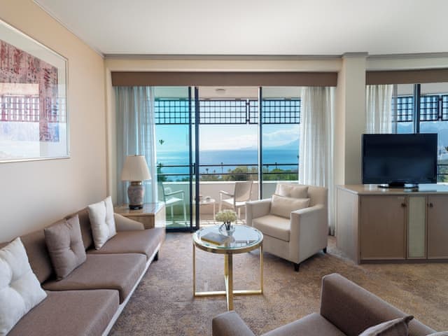 Junior Suite, 1 King Bed, Sea View