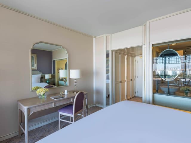 Standard Room, 2 Twin Beds, City View