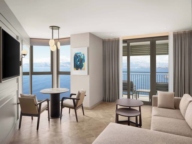 Suite (Mediterranean, With Living Room)