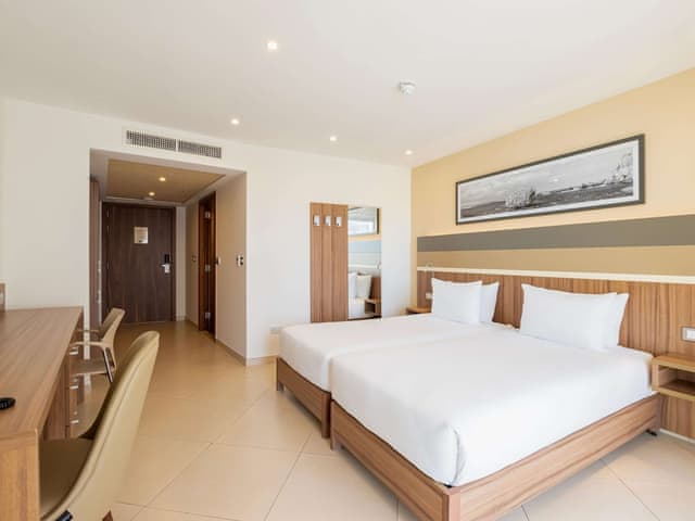 Guest Room, 2 Twin Beds, Accesible