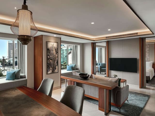 Grand Suite, City View