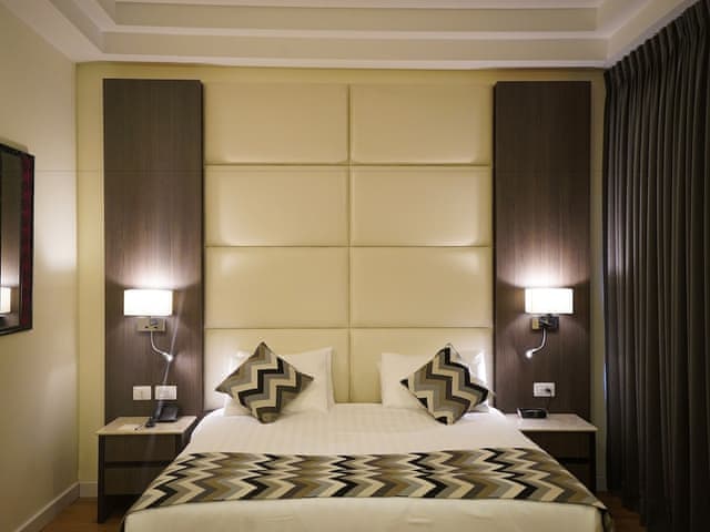 Junior Suite, 1 King Bed, Balcony, City View