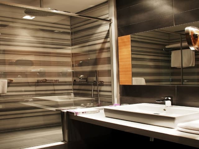 Deluxe Twin Room, City View