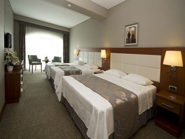 Standart Üç Kişilik Oda, 3 Tek Kişilik Yatak