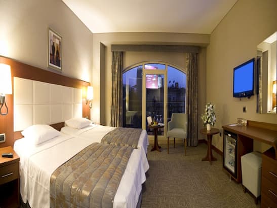 Double Room, Connecting Rooms