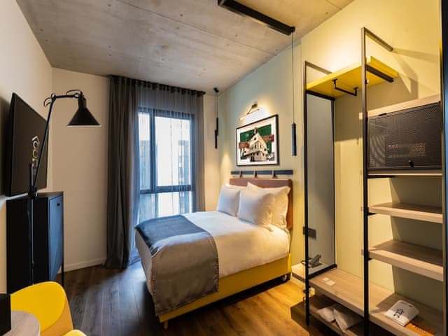 Studio, 1 King Bed (Kaan)