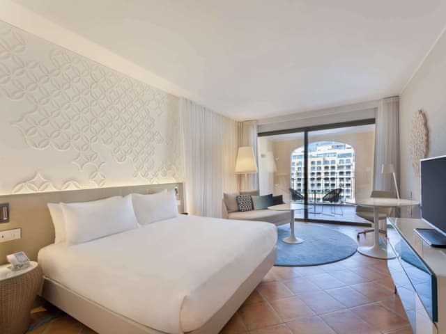 Deluxe Room, 1 King Bed, Balcony, Marina View