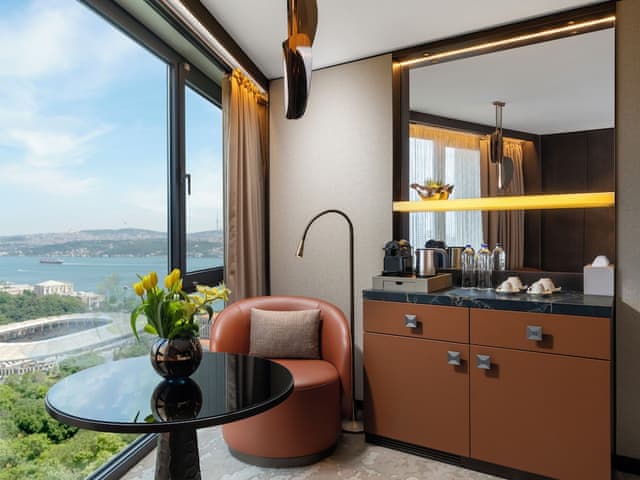 Premium Room, 1 Double Bed, Club Lounge Access, Sea View (Renovated)