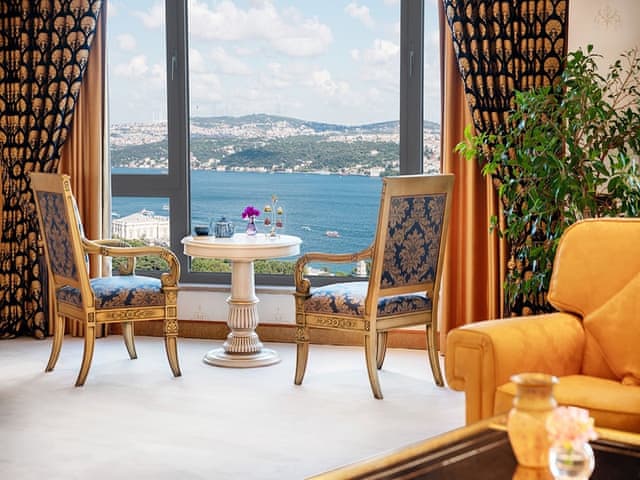 Grand Suite, 1 King Bed, Smoking, Sea View (Presidential)