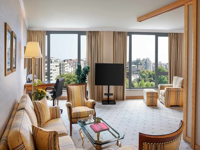 Junior Süit, 1 King Yatak, Şehir Manzaralı