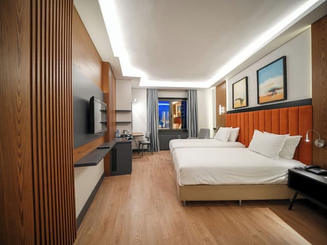 Deluxe Çift Kişilik veya İki Tek Kişilik Yataklı Oda