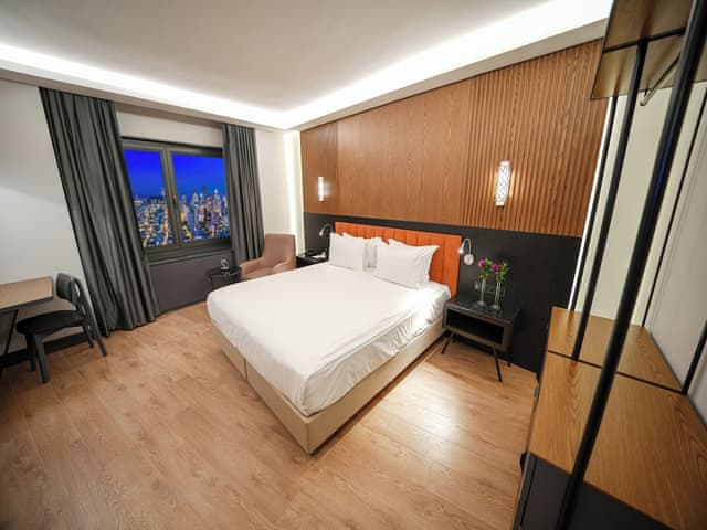 Deluxe Çift Kişilik veya İki Tek Kişilik Yataklı Oda