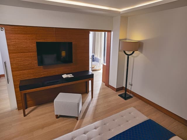 Suite (Limited sea view)