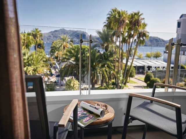 Standard Double Room, Multiple Beds (Limited Sea view)