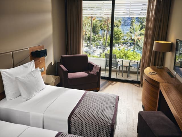Standard Double Room, Multiple Beds (Limited Sea view)