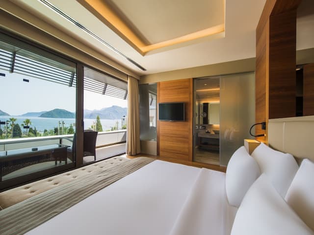 Deluxe Suite, Sea View