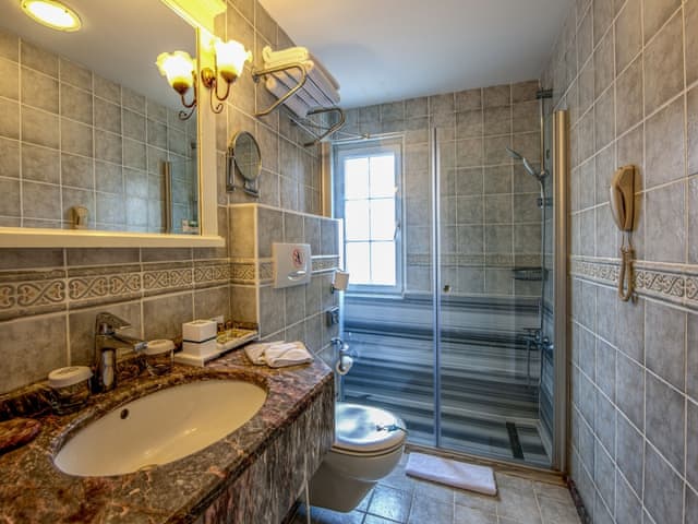 Deluxe Room, 1 Queen Bed