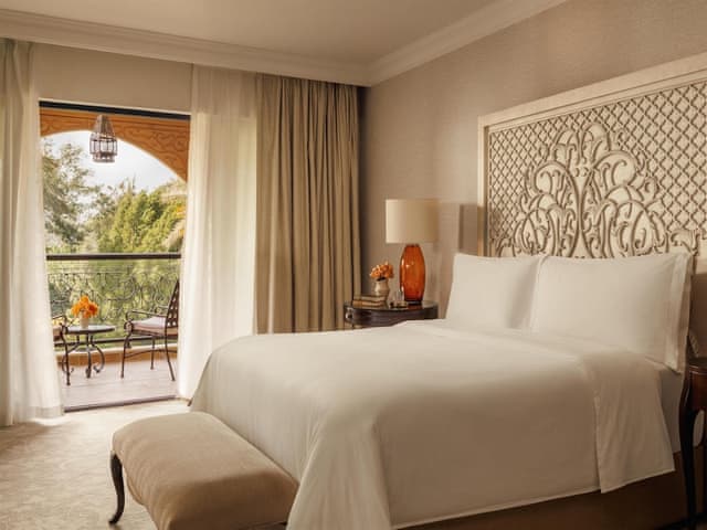 Deluxe Room, 1 King Bed (Arabian Court)