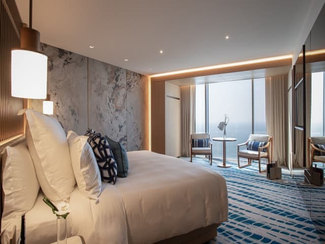 Deluxe Room (Ocean)